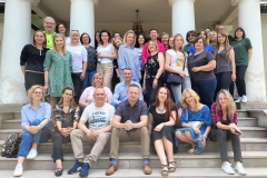 Szkolenie w ramach Uczelnianego Forum Dziekanatów Politechniki Białostockiej. 16 czerwca 2023 r. Hołny Mejera (zdjęcie grupowe uczestników)