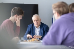 2026-01-28-Kawka-z-profesorem-fot-Dariusz-Piekut-PB