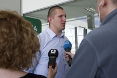 2017_04_20-Senat-PB-Wojeciech-Nowicki-statuetka-24